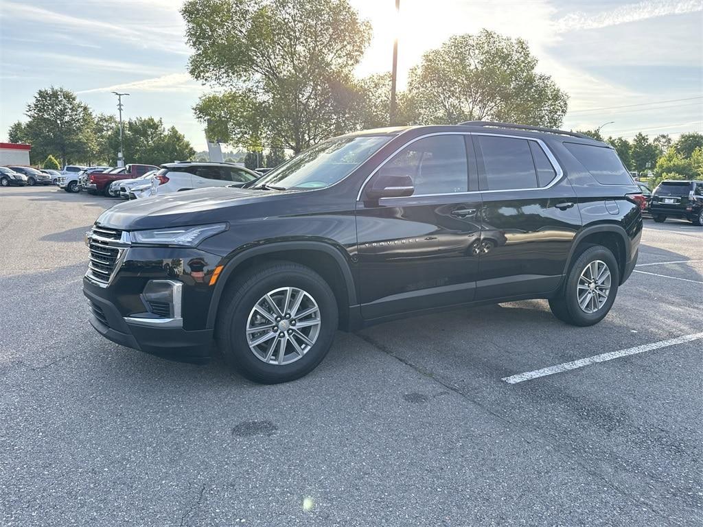 used 2022 Chevrolet Traverse car, priced at $21,350