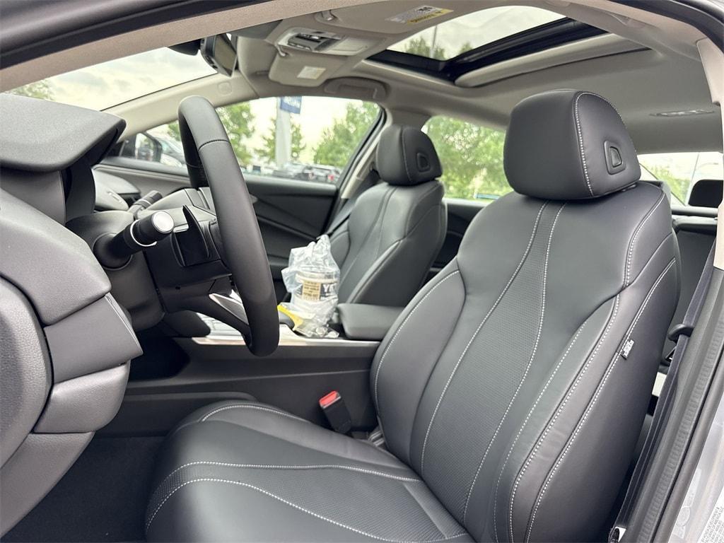 new 2025 Acura TLX car, priced at $46,595