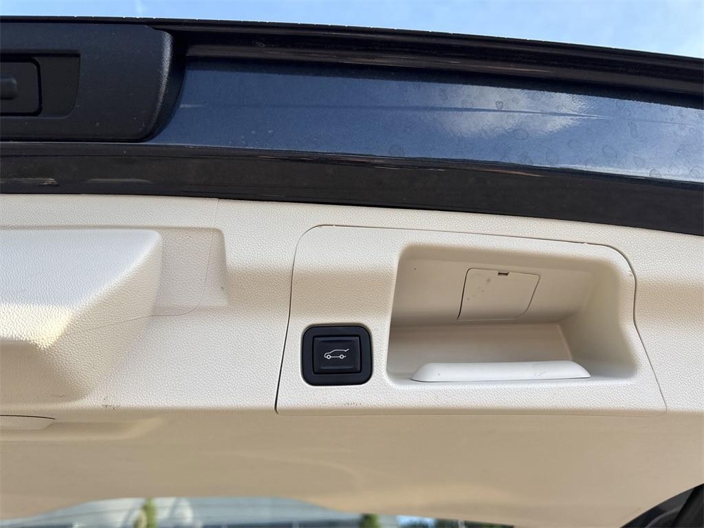 used 2022 GMC Acadia car, priced at $35,000