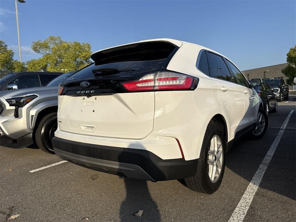 used 2021 Ford Edge car, priced at $18,000