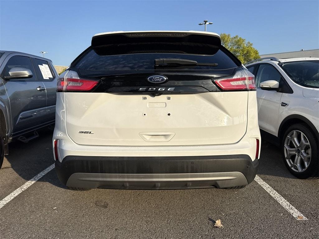 used 2021 Ford Edge car, priced at $18,000