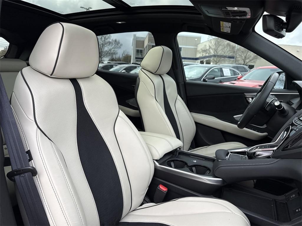 used 2025 Acura RDX car, priced at $47,500