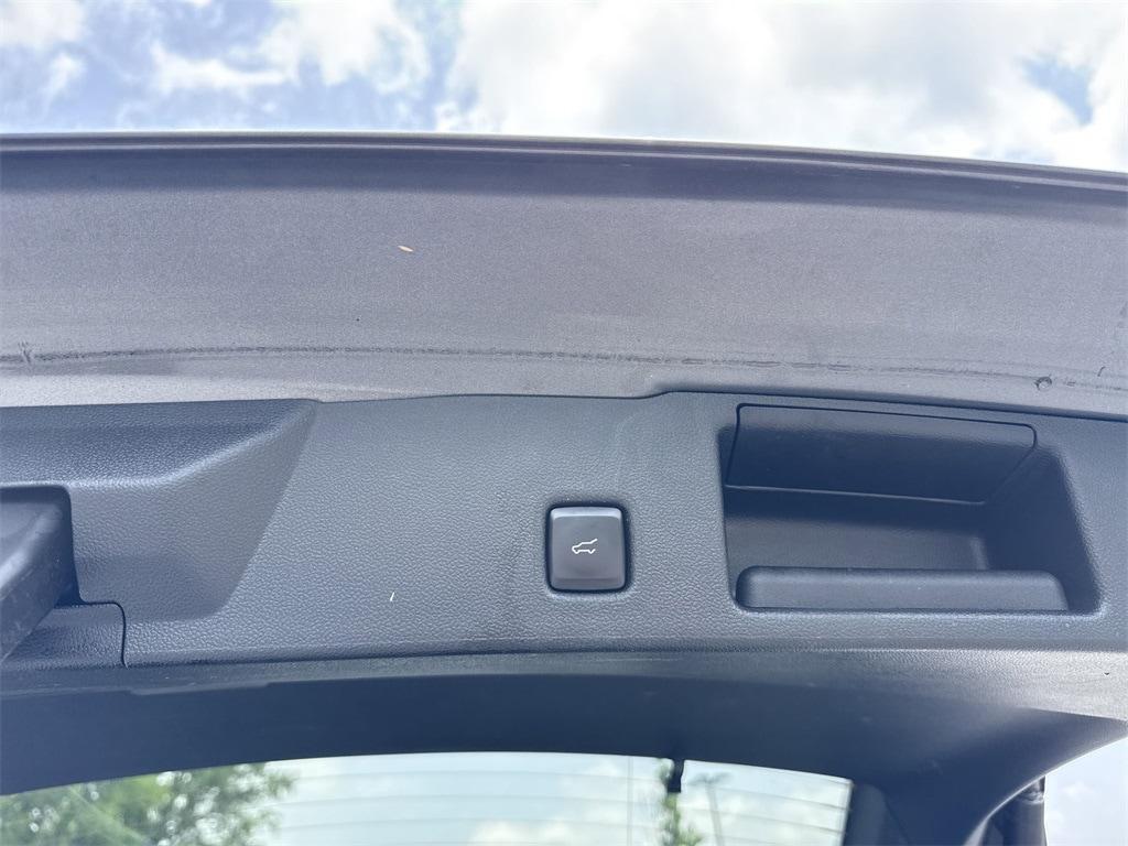 used 2022 Ford Escape car, priced at $21,500