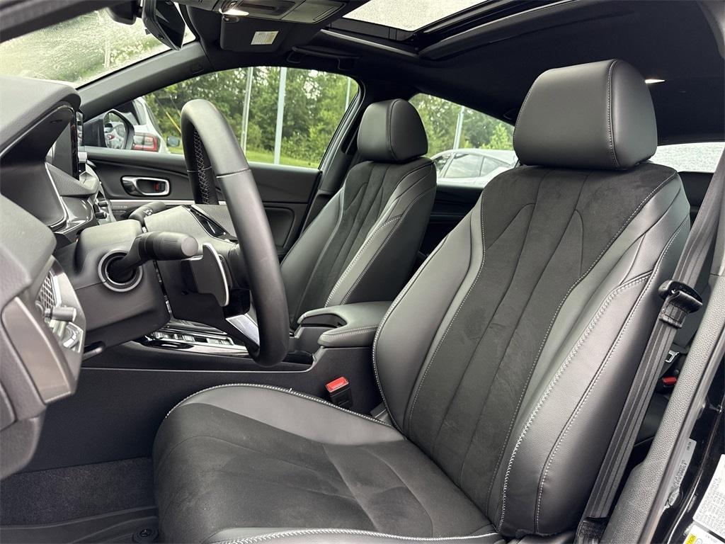used 2025 Acura Integra car, priced at $35,000