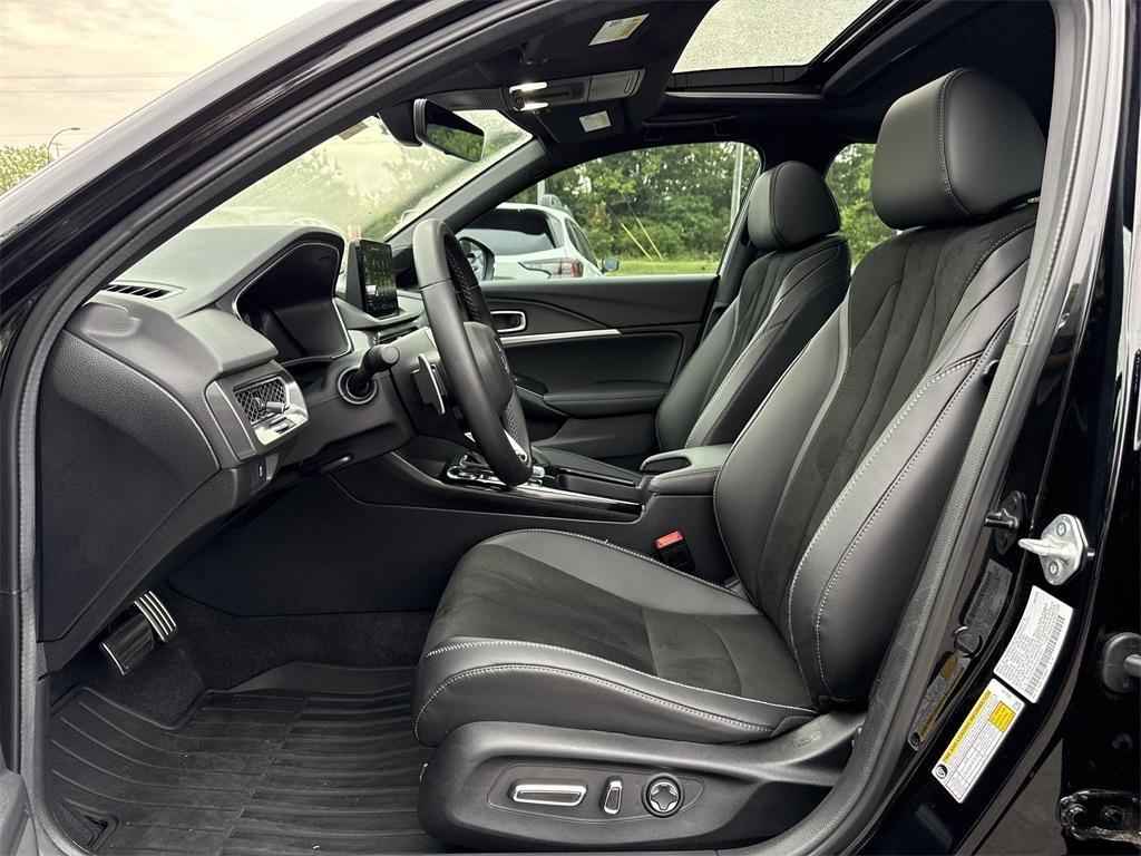 used 2025 Acura Integra car, priced at $35,000