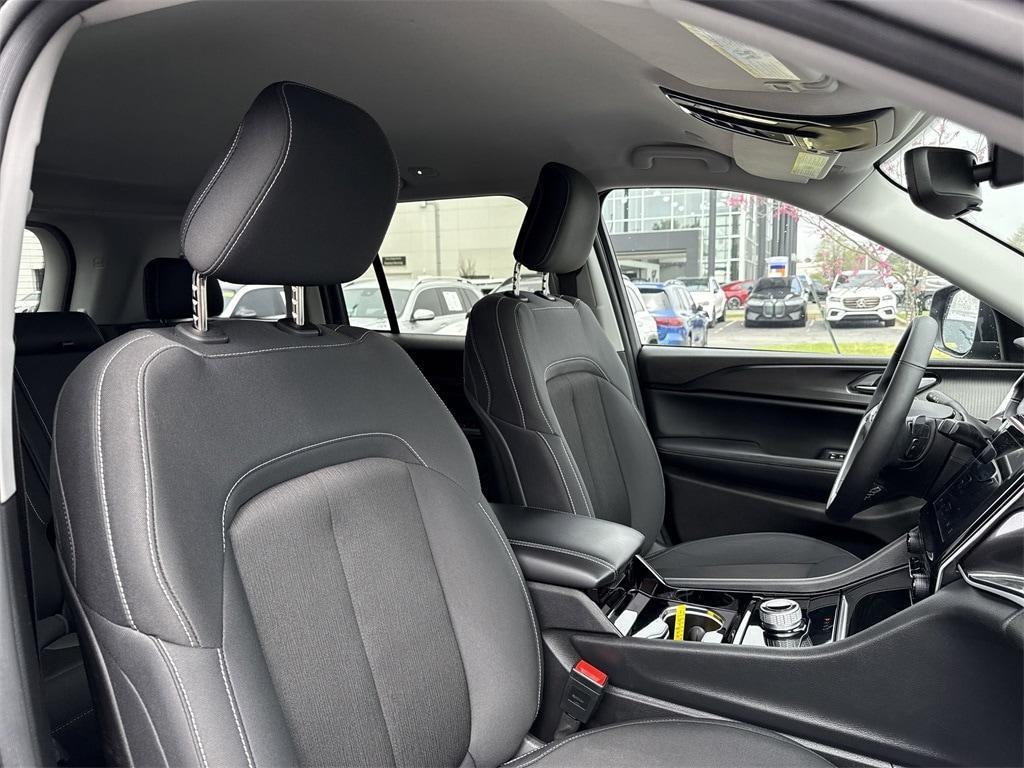 used 2023 Jeep Grand Cherokee car, priced at $20,850