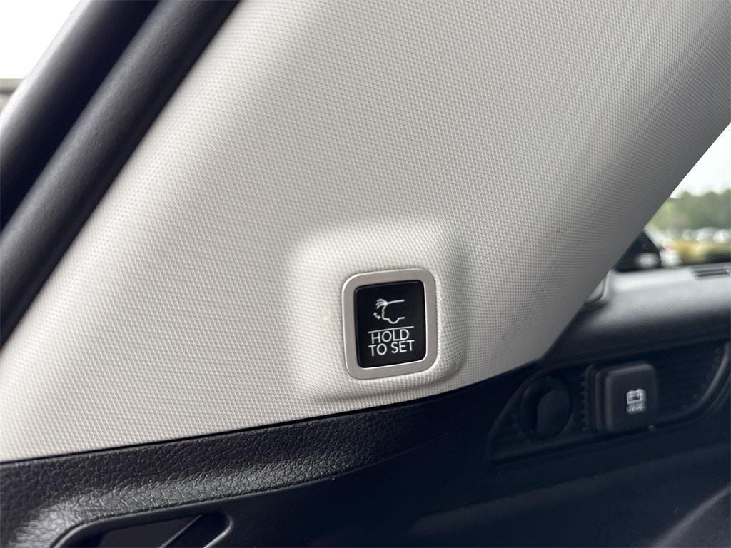 used 2023 Jeep Grand Cherokee car, priced at $20,850
