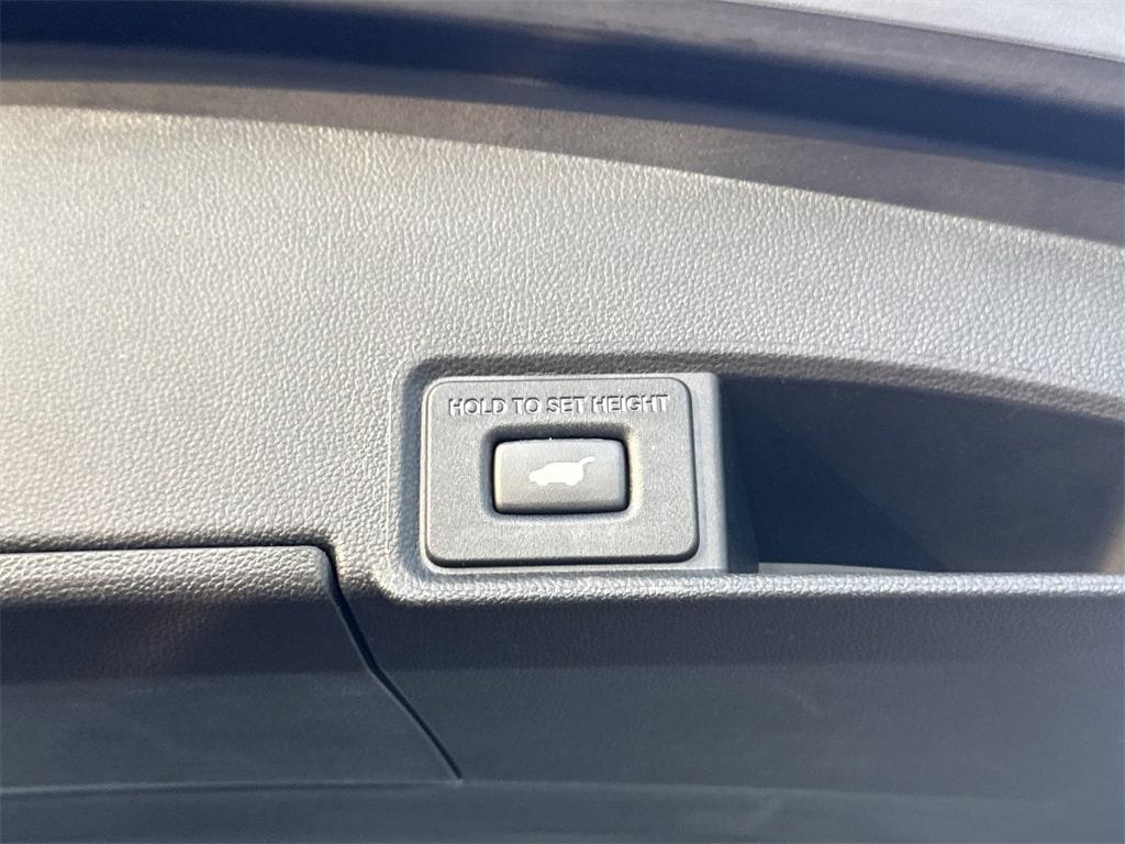 used 2020 Acura RDX car, priced at $23,250