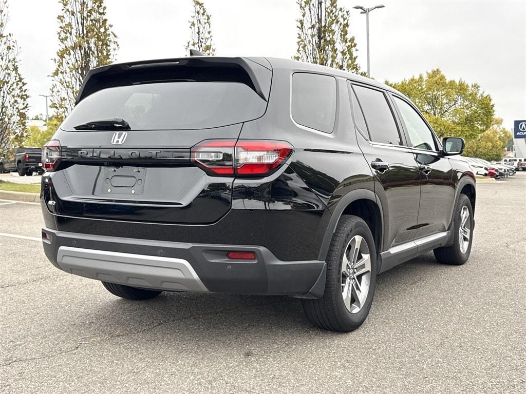 used 2023 Honda Pilot car, priced at $34,900