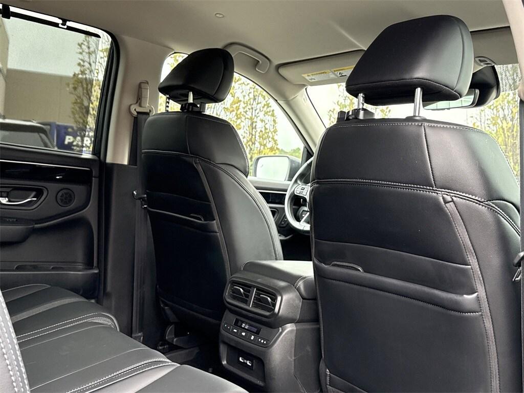 used 2023 Honda Pilot car, priced at $34,900