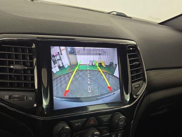 used 2022 Jeep Grand Cherokee WK car, priced at $24,941