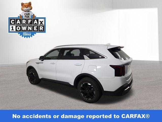 used 2024 Kia Sorento car, priced at $28,306