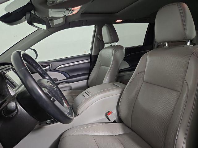 used 2018 Toyota Highlander car, priced at $25,397