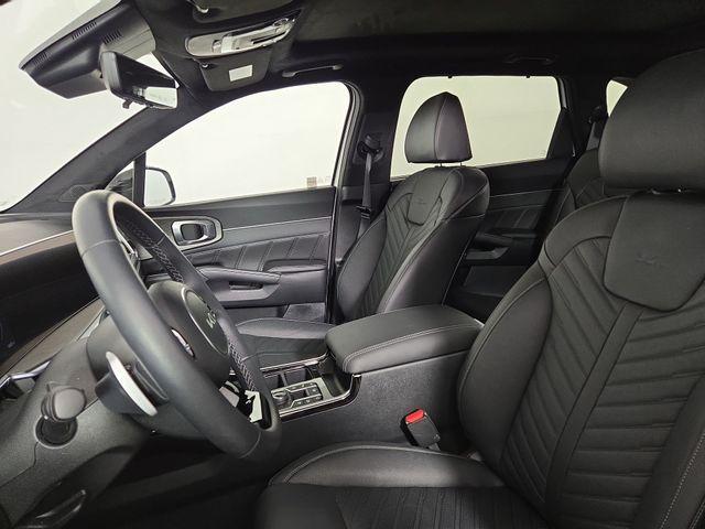 used 2025 Kia Sorento car, priced at $41,913