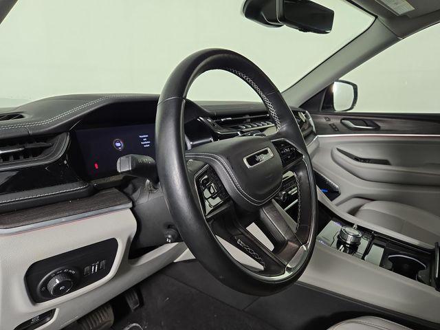 used 2022 Jeep Grand Cherokee car, priced at $37,113