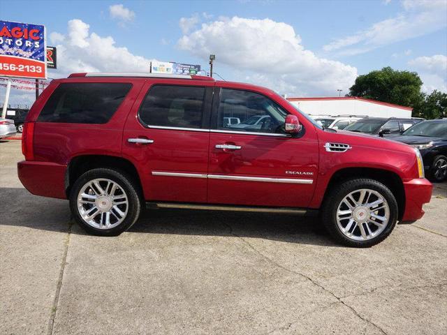 used 2013 Cadillac Escalade car, priced at $18,990