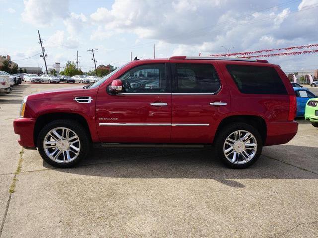 used 2013 Cadillac Escalade car, priced at $18,990