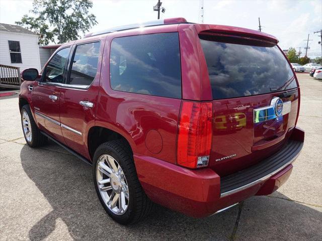 used 2013 Cadillac Escalade car, priced at $18,990