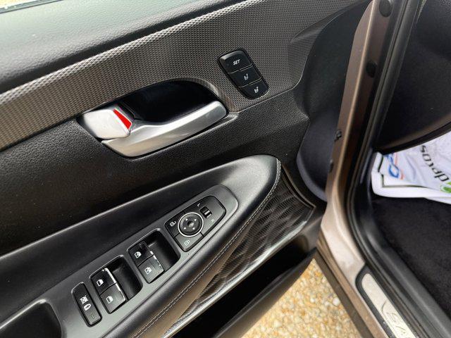 used 2019 Hyundai Santa Fe car, priced at $17,999