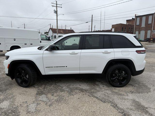 used 2023 Jeep Grand Cherokee car, priced at $30,999