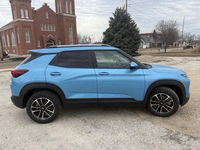 new 2025 Chevrolet TrailBlazer car, priced at $27,375