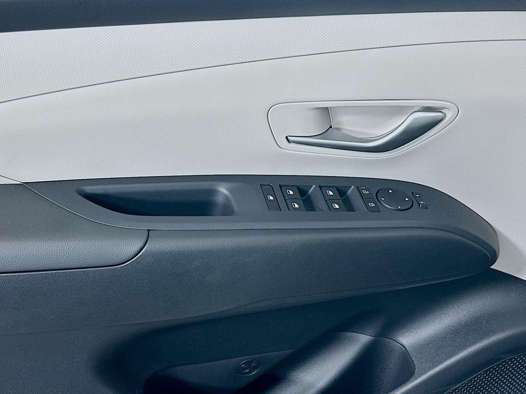 new 2025 Hyundai Tucson car, priced at $33,125