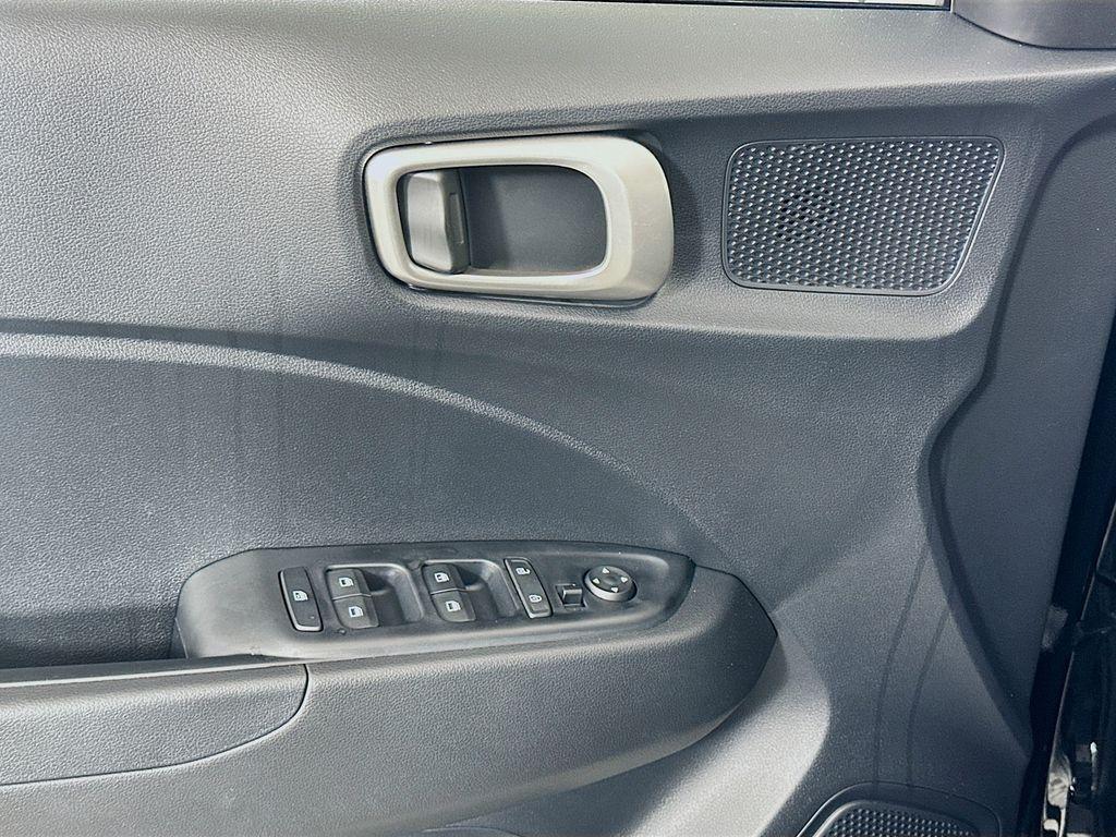 new 2025 Hyundai Venue car, priced at $21,818