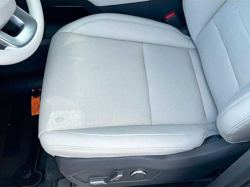new 2025 Hyundai SANTA FE HEV car, priced at $49,264