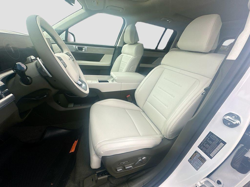 new 2025 Hyundai SANTA FE HEV car, priced at $52,940