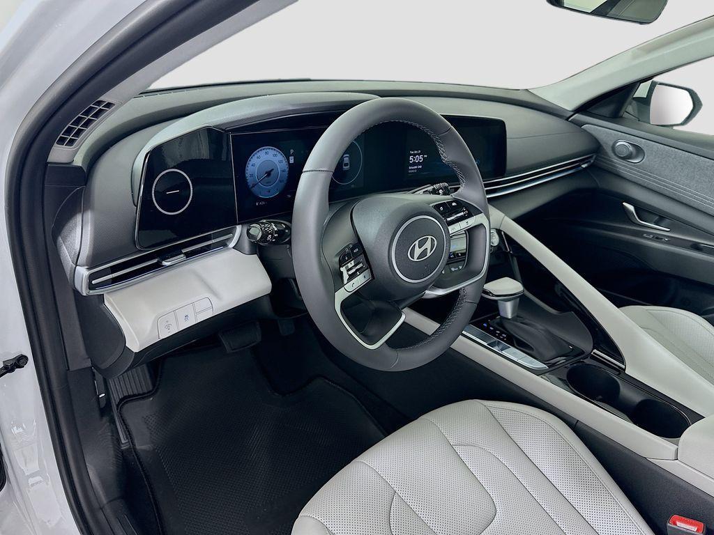 new 2025 Hyundai Elantra car, priced at $29,130
