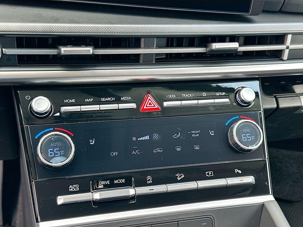 new 2025 Hyundai Santa Fe car, priced at $39,025