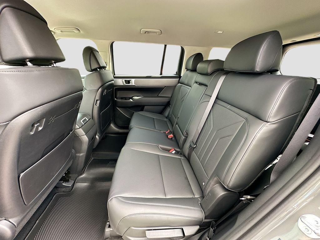 new 2025 Hyundai Santa Fe car, priced at $39,025