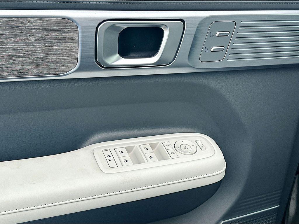 new 2025 Hyundai SANTA FE HEV car, priced at $50,150
