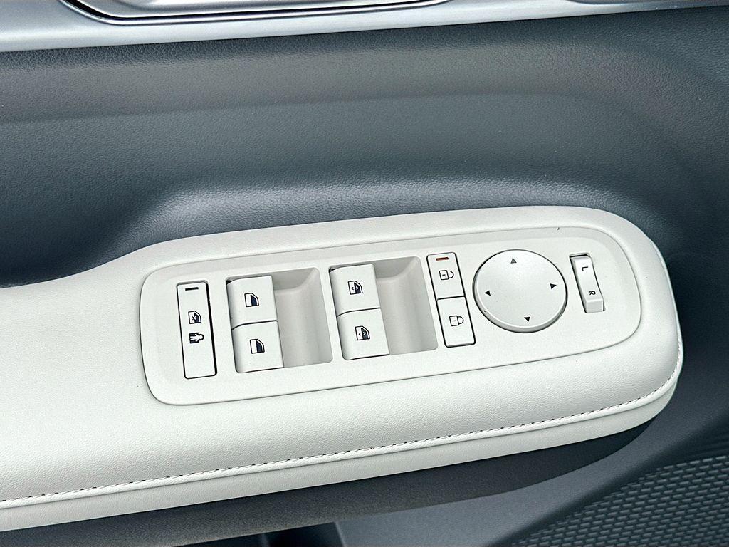 new 2025 Hyundai Santa Fe car, priced at $38,900