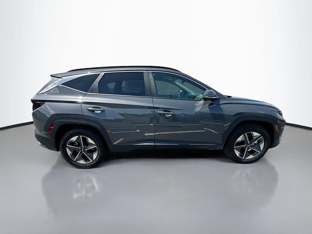 new 2025 Hyundai Tucson car, priced at $35,355