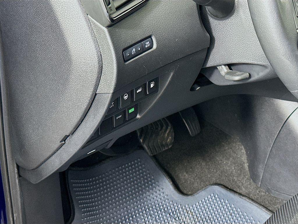 used 2020 Nissan Rogue car, priced at $18,332