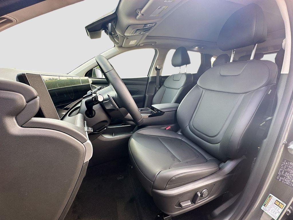 new 2025 Hyundai TUCSON Hybrid car, priced at $38,465