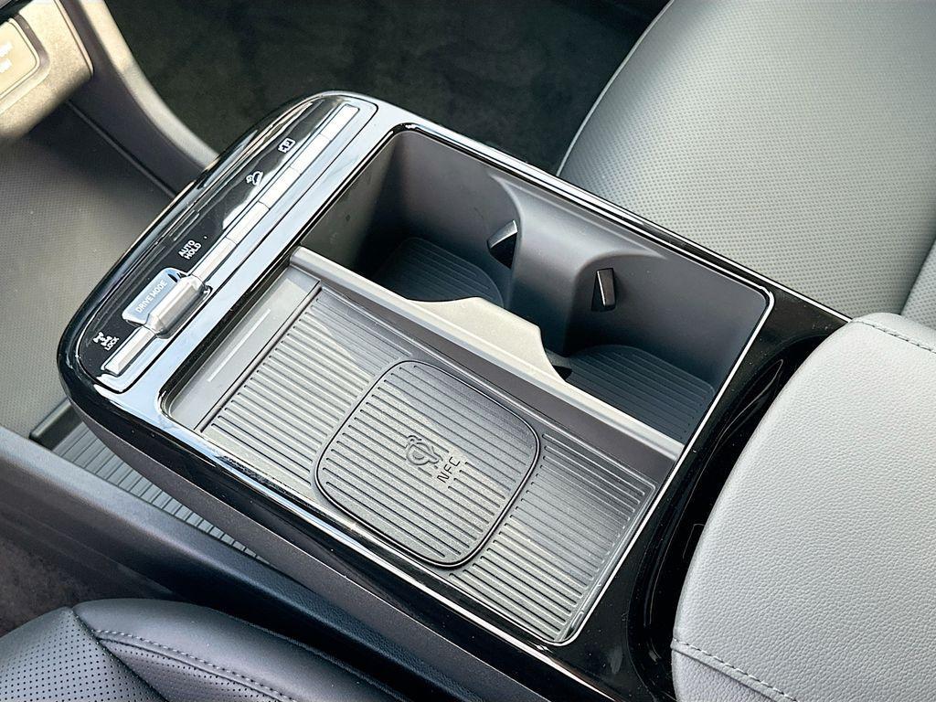 new 2025 Hyundai TUCSON Hybrid car, priced at $38,465