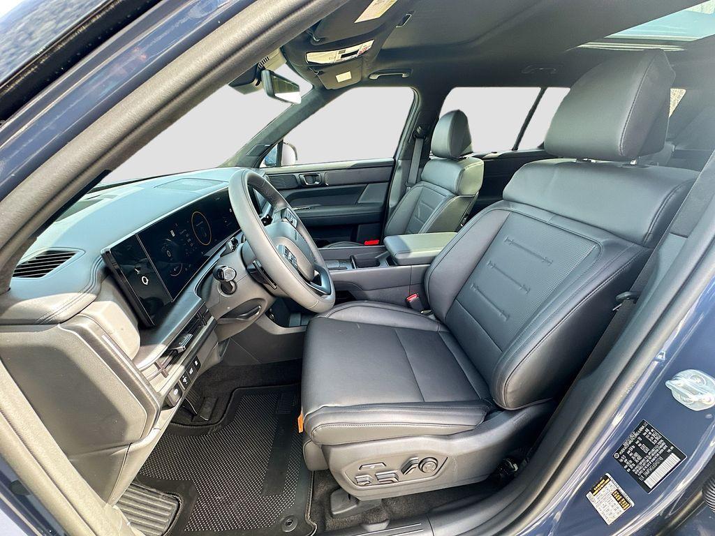 new 2025 Hyundai Santa Fe car, priced at $49,275