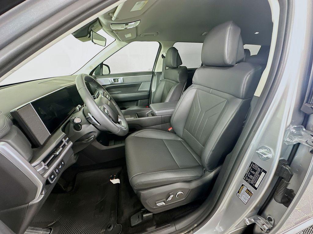 used 2025 Hyundai SANTA FE HEV car, priced at $36,999