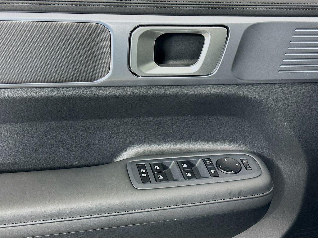 used 2025 Hyundai SANTA FE HEV car, priced at $36,999