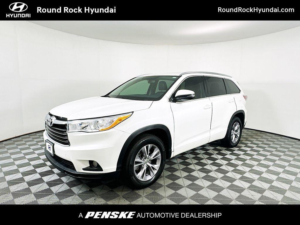 used 2015 Toyota Highlander car, priced at $12,900