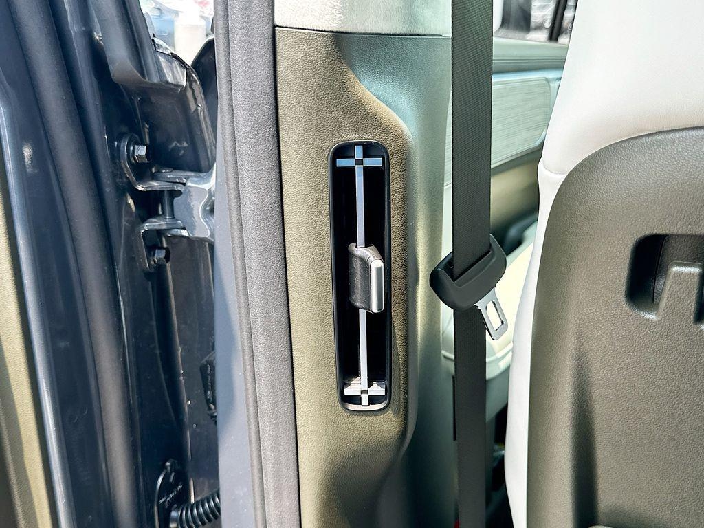 new 2025 Hyundai SANTA FE HEV car