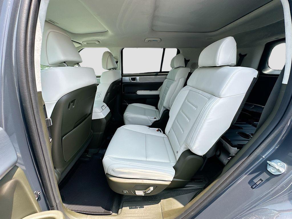 new 2025 Hyundai SANTA FE HEV car