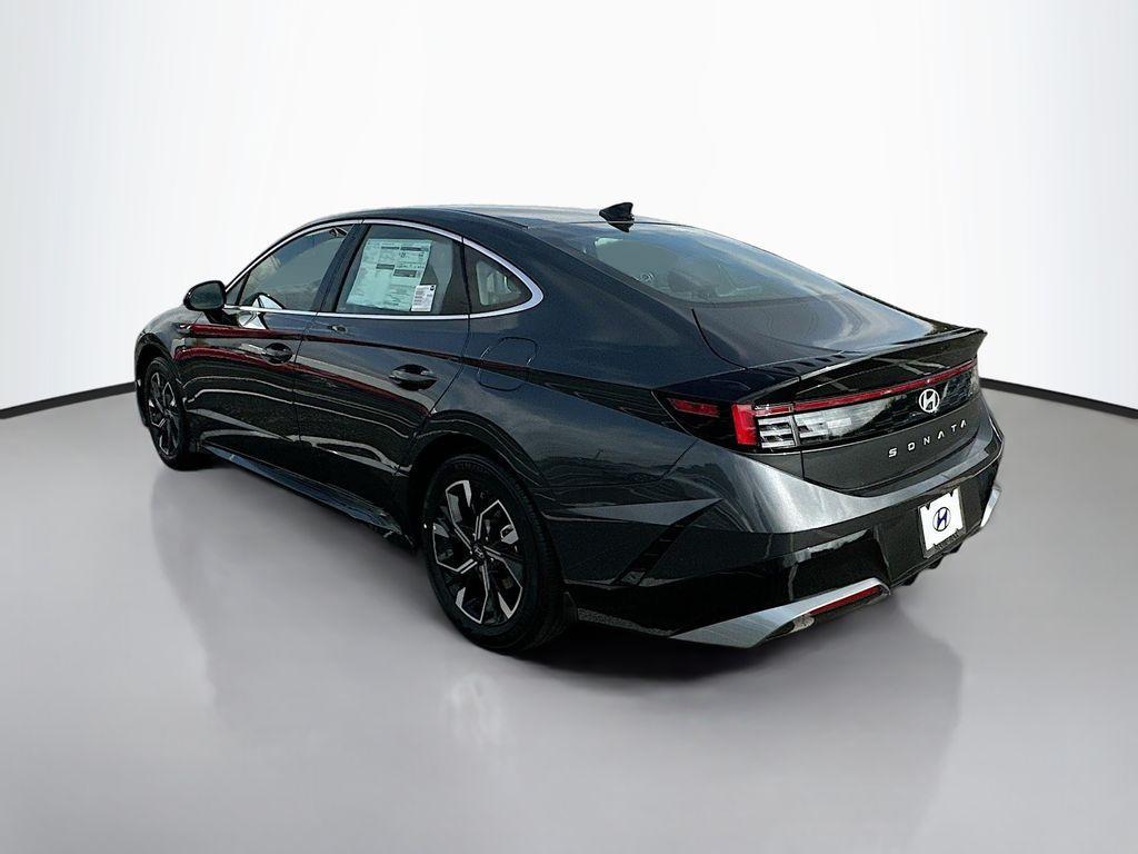 new 2025 Hyundai Sonata car, priced at $29,998