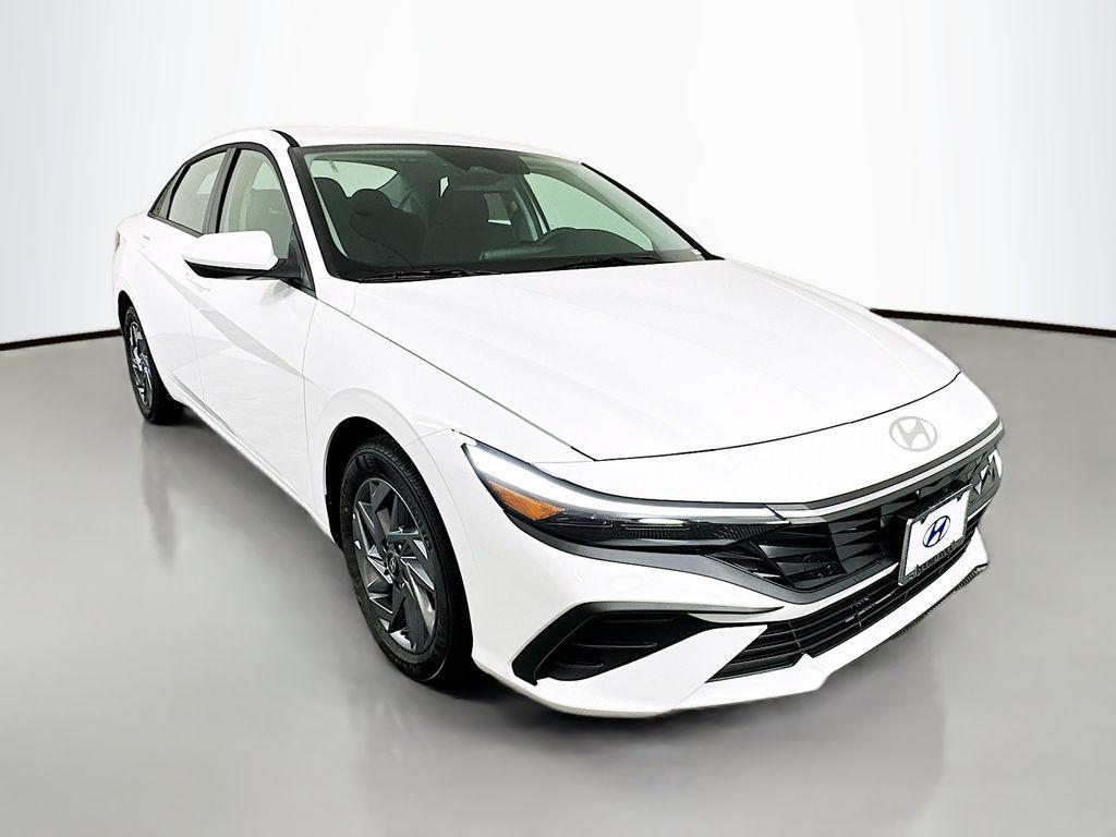 new 2025 Hyundai ELANTRA HEV car, priced at $27,805