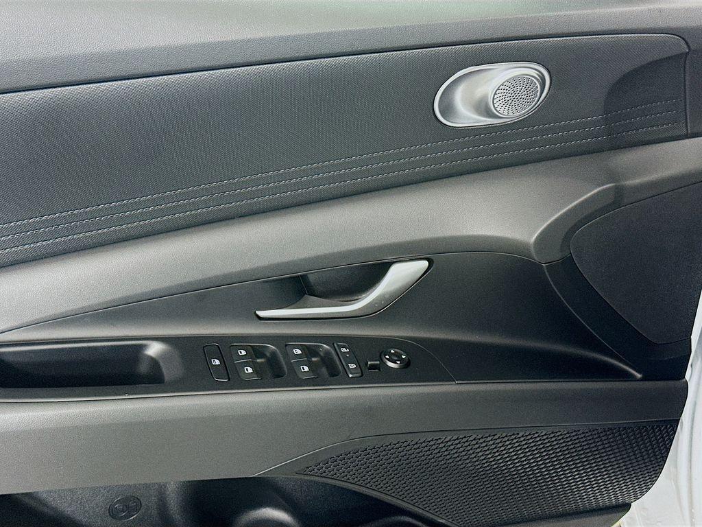new 2025 Hyundai ELANTRA HEV car, priced at $27,805