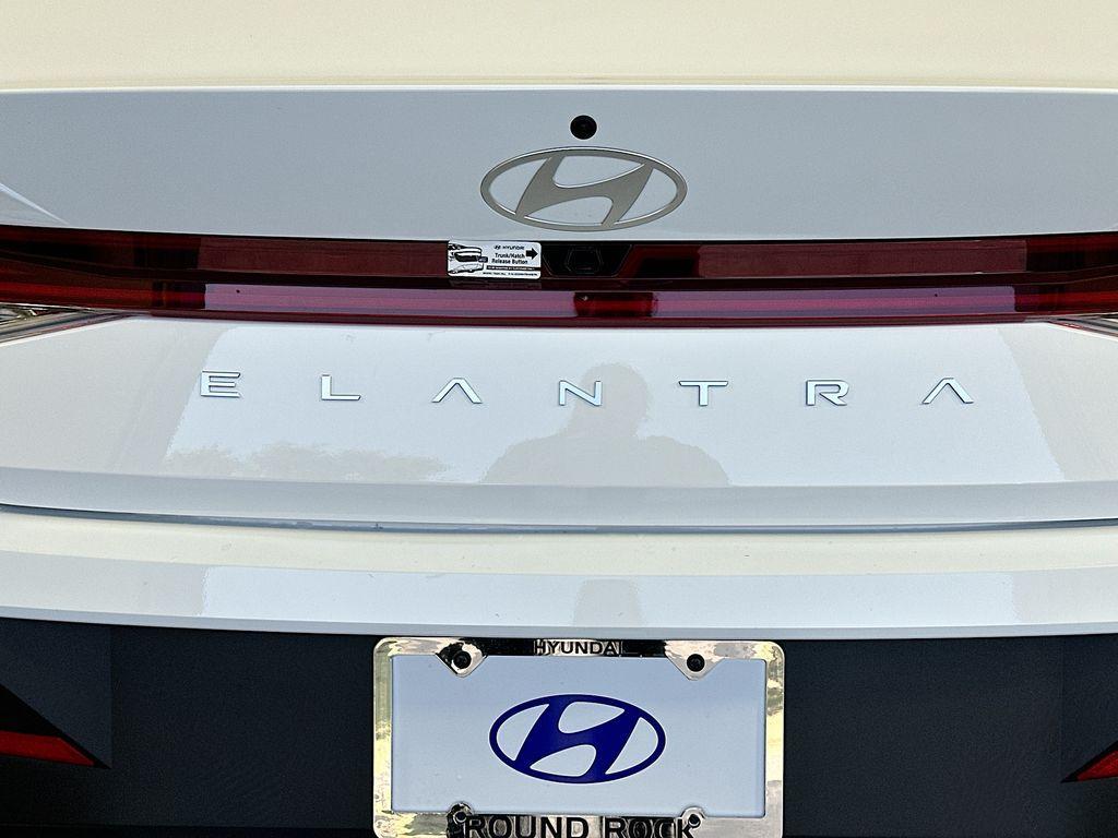 new 2025 Hyundai ELANTRA HEV car, priced at $27,805