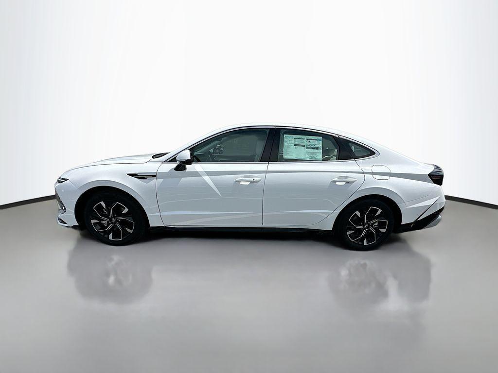 new 2025 Hyundai Sonata car, priced at $30,330