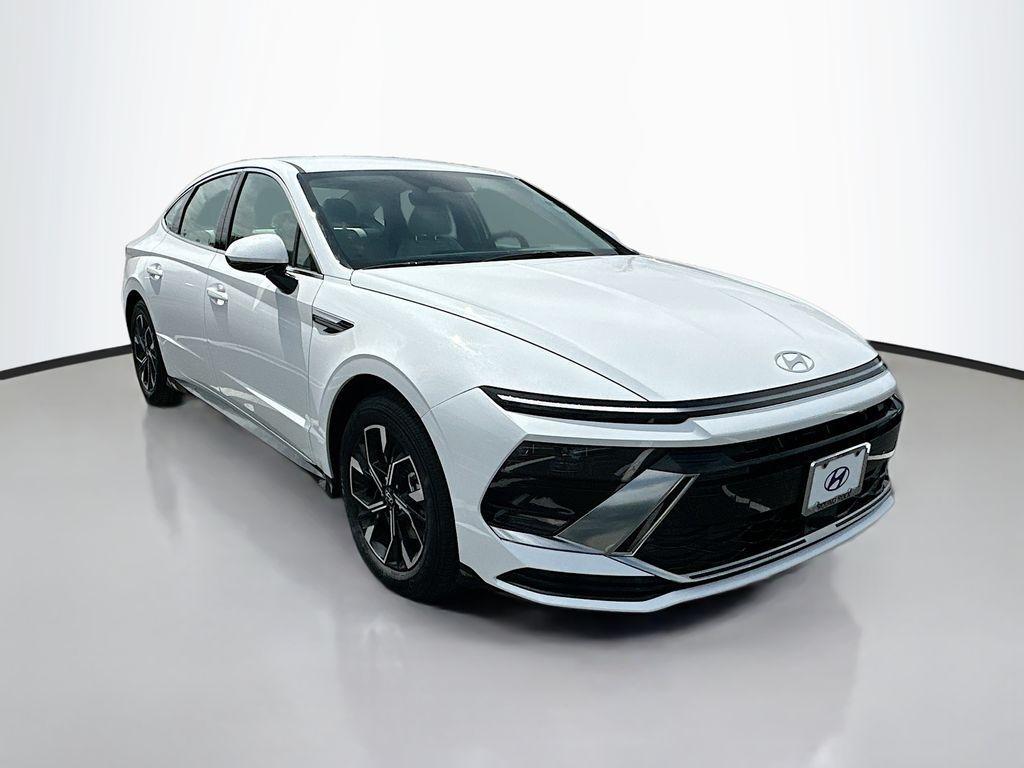 new 2025 Hyundai Sonata car, priced at $30,330